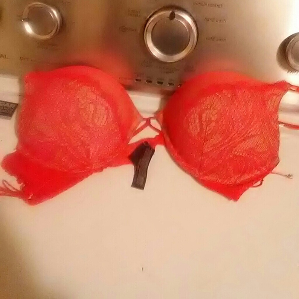 Victoria secret Bombshell bra